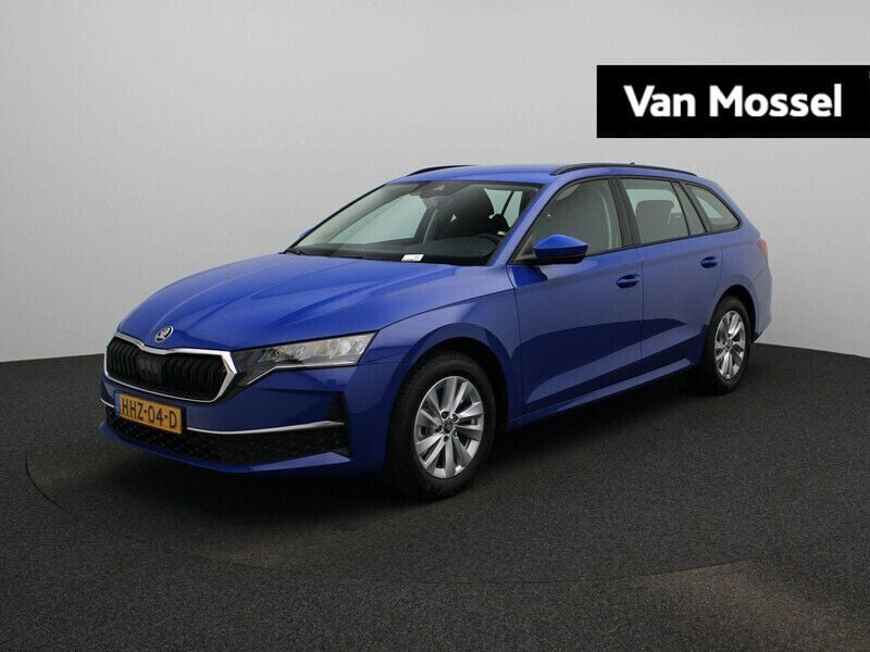 Blauw Nieuw 2025 Skoda Octavia Business Line Stationwagen | € 38.945 (Super prijs) - Afbeelding 1/4