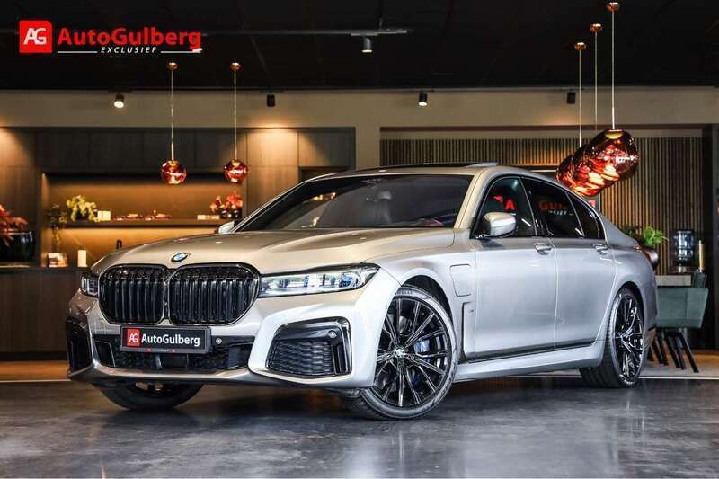 Grijs, metallic lak Gebruikt 2021 BMW 745 M Sport Sedan | € 58.900 (Eerlijke prijs) - Afbeelding 1/4