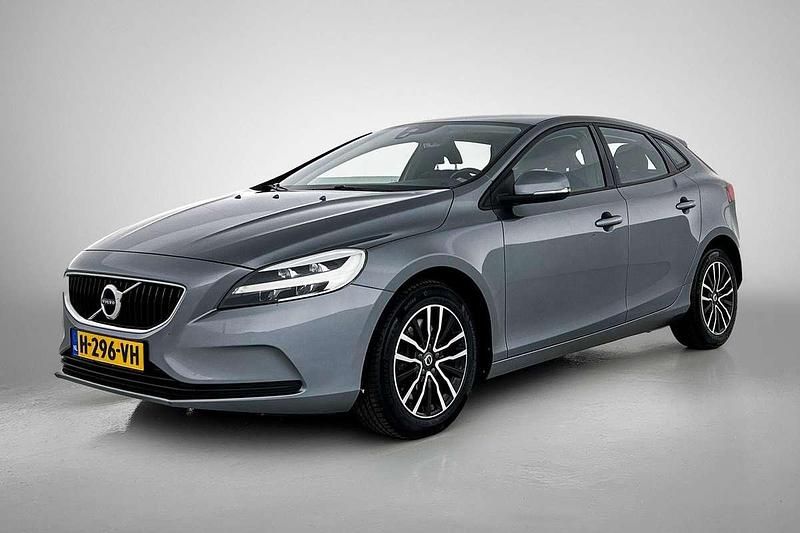Grijs Gebruikt 2020 Volvo V40 Stationwagen | € 16.445 (Eerlijke prijs) - Afbeelding 1/4