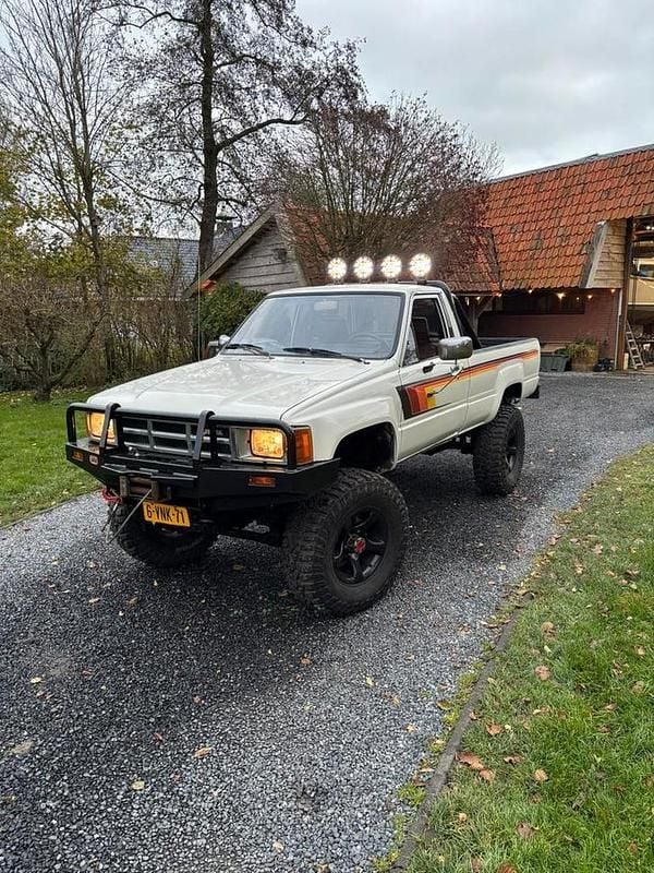 Gebruikt 1986 Toyota HiLux Pickup | € 24.000 - Afbeelding 1/4