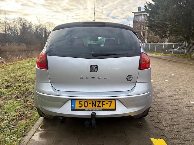 Occasion Seat Altea 105 PK (77 kW) 2011 Grijs MPV