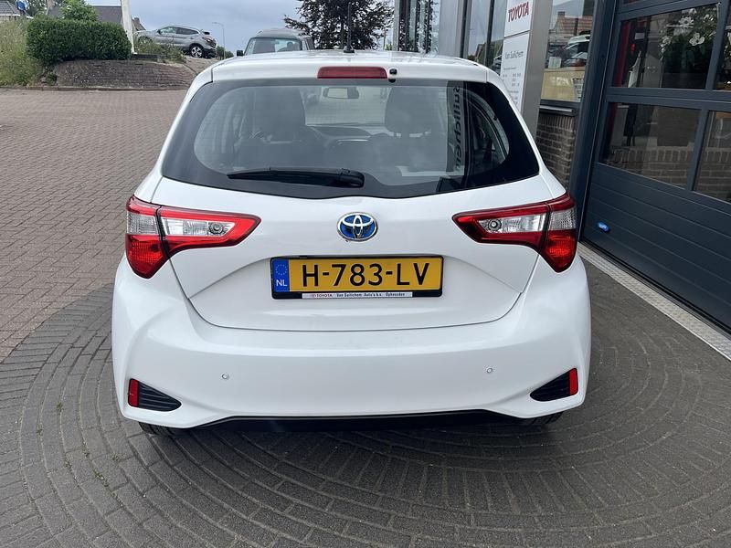 Occasion Toyota Yaris Hybrid Active 2020 Wit Hatchback