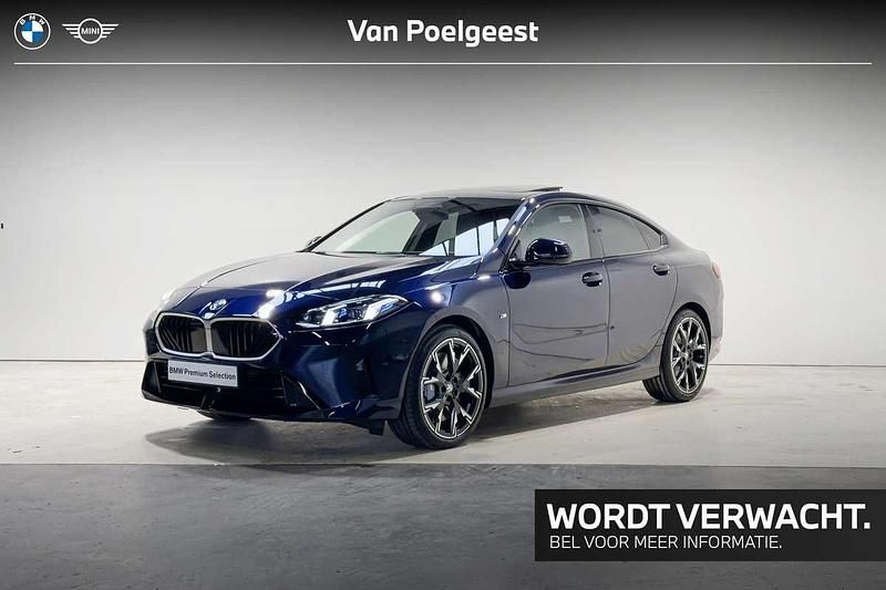 Blauw Occasion 2025 BMW 220 M Sport Coupé | € 41.995 (Eerlijke prijs) - Afbeelding 1/4