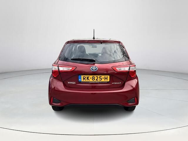 Occasion Toyota Yaris Executive 101 PK (74 kW) 2017 Rood Hatchback