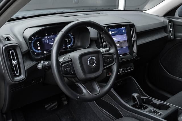 Grijs Gebruikt 2022 Volvo XC40 SUV | € 32.950 (Goede deal) - Afbeelding 1/3