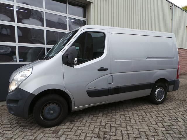 Occasion Renault Master 101 PK (74 kW) 2014 Zilver Van