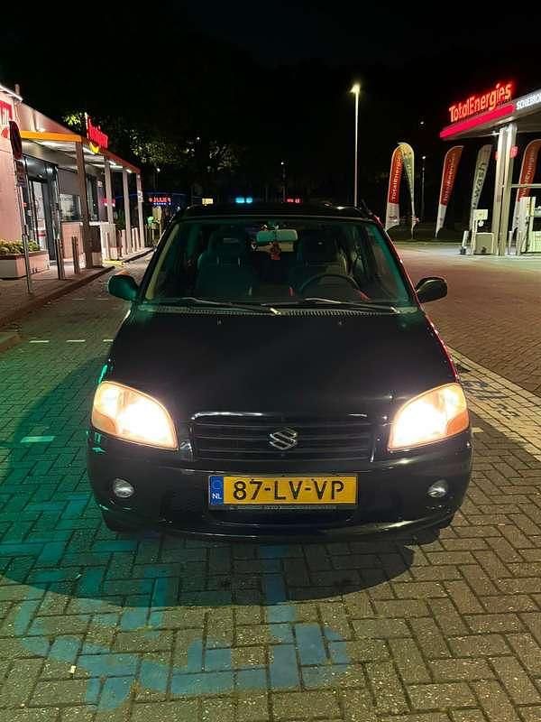 Occasion Suzuki Ignis 83 PK (61 kW) 2003 Zwart Hatchback