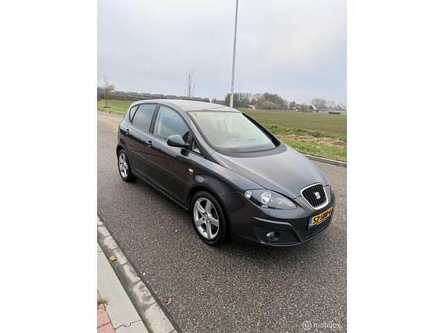 Grijs Gebruikt 2011 Seat Altea Copa MPV | € 3.800 (Eerlijke prijs) - Afbeelding 1/4