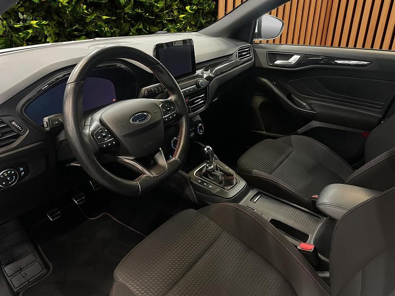 Occasion Ford Focus Business Edition 2025 Wit Hatchback