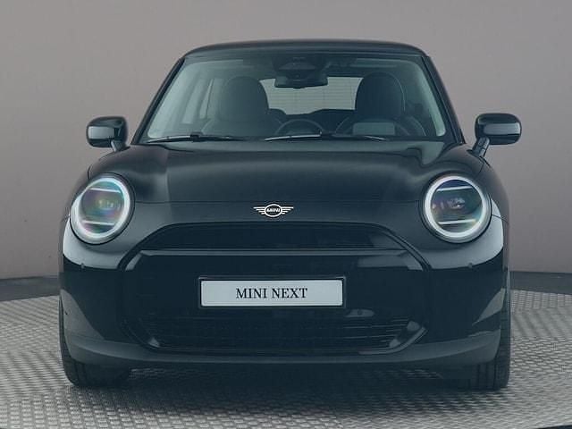 Nieuw Mini Cooper Classic 135 kW (184 PK) 2025 Zwart Hatchback