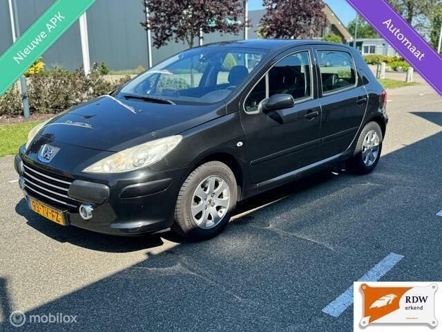 Zwart Gebruikt 2007 Peugeot 307 Premium Hatchback | € 3.350 (Eerlijke prijs) - Afbeelding 1/4