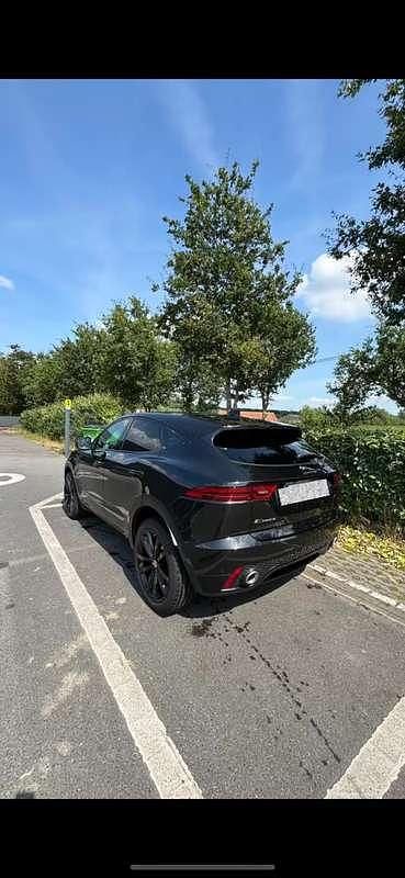 Gebruikt 2019 Jaguar E-Pace R-Dynamic SUV | € 20.000 (Duur) - Afbeelding 1/4