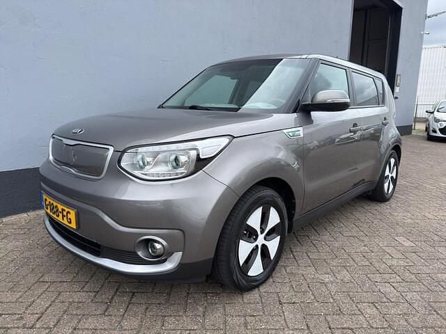 Grijs Gebruikt 2016 Kia Soul EV 2 SUV | € 7.950 (Goede deal) - Afbeelding 1/4