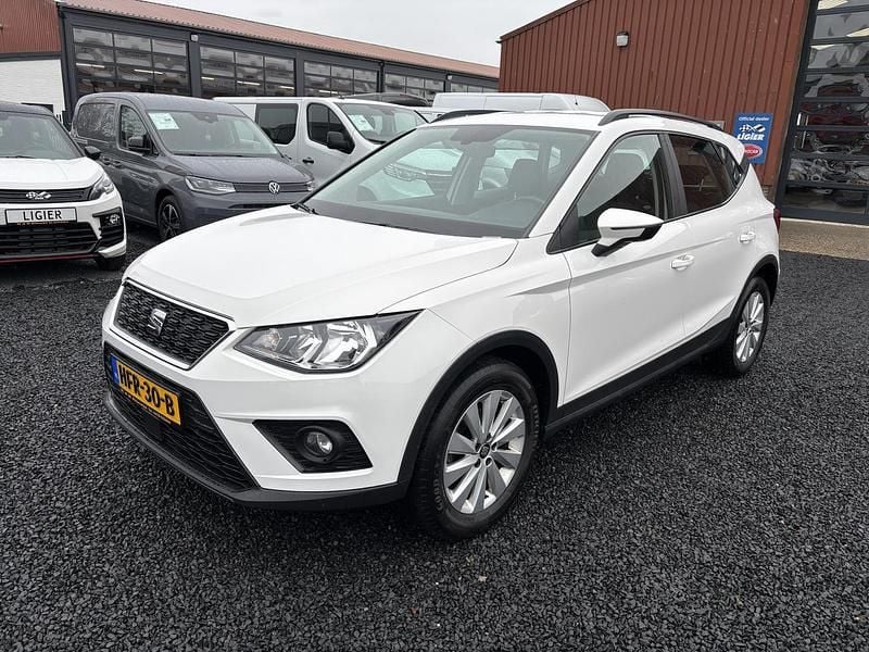 Wit Gebruikt 2021 Seat Arona Style SUV | € 16.950 (Goede deal) - Afbeelding 1/4