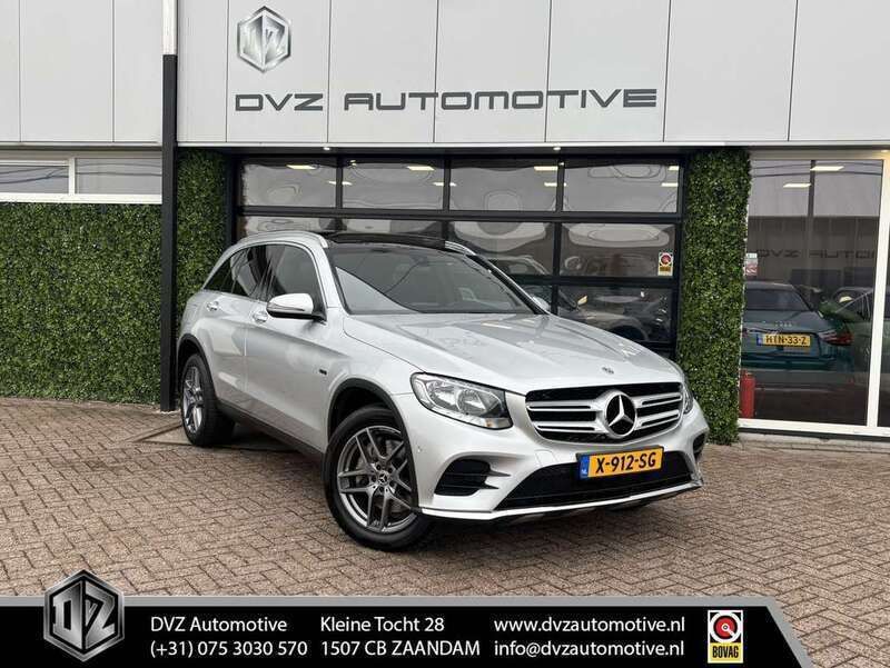 Grijs, metallic lak Gebruikt 2018 Mercedes GLC350 Business SUV | € 29.950 (Eerlijke prijs) - Afbeelding 1/4