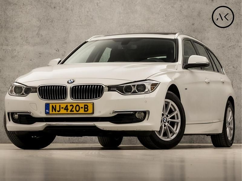 Wit Gebruikt 2015 BMW 320 Executive Stationwagen | € 18.445 - Afbeelding 1/4