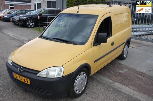 Geel Gebruikt 2005 Opel Combo MPV | € 2.250 (Eerlijke prijs) - Afbeelding 1/4