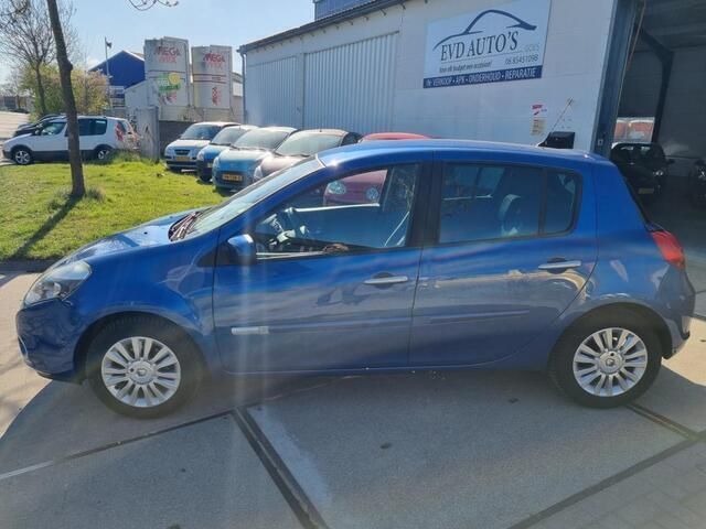 Occasion Renault Clio II Collection 75 PK (55 kW) 2011 Blauw Hatchback