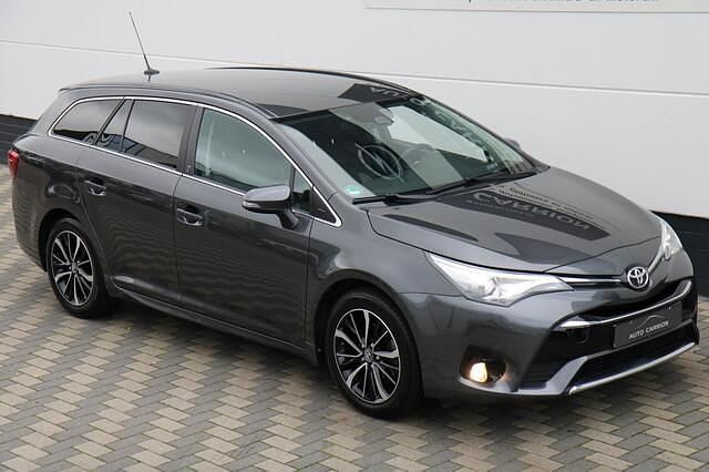 Grijs Gebruikt 2017 Toyota Avensis Stationwagen | € 18.945 (Eerlijke prijs) - Afbeelding 1/4