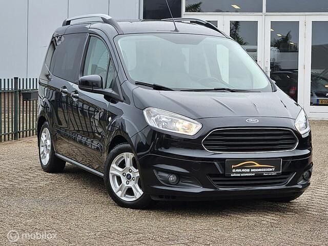 Occasion Ford Tourneo Courier Titanium 101 PK (74 kW) 2015 Zwart MPV
