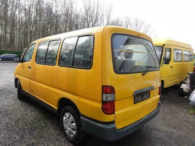Occasion Toyota HiAce 84 PK (61 kW) 2002 Geel Van