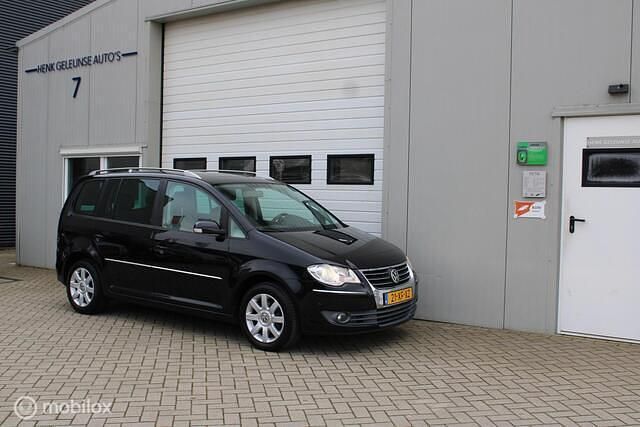 Zwart Gebruikt 2007 VW Touran Highline MPV | € 1.750 (Super prijs) - Afbeelding 1/4