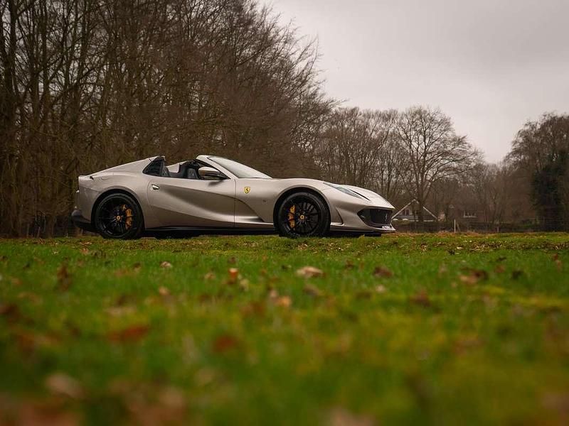 Occasion Ferrari 812 799 PK (587 kW) 2021 Grijs (metallic) Cabriolet