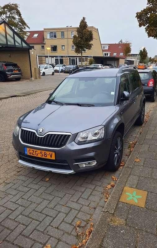 Blauw Gebruikt 2017 Skoda Yeti Drive SUV | € 15.750 (Goede deal) - Afbeelding 1/4