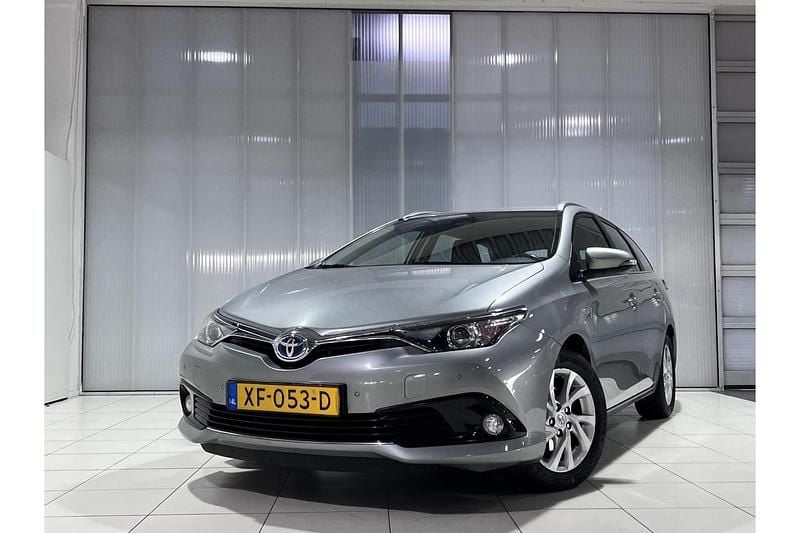 Grijs Gebruikt 2019 Toyota Auris Touring Sports Active Stationwagen | € 13.249 (Eerlijke prijs) - Afbeelding 1/1