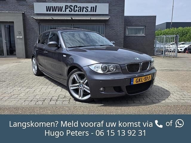 Grijs, metallic lak Gebruikt 2007 BMW 130 Basis Hatchback | € 15.794 (Duur) - Afbeelding 1/4