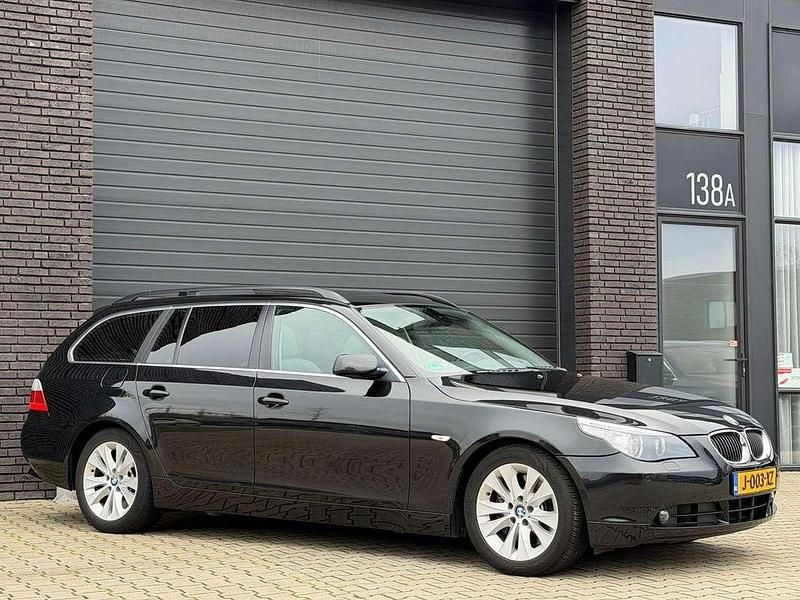 Occasion BMW 545 Executive 334 PK (245 kW) 2004 Zwart Stationwagen