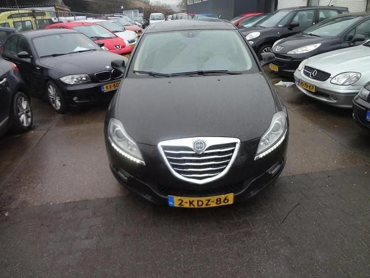 Occasion Lancia Delta Platinum 140 PK (102 kW) 2013 Zwart Hatchback