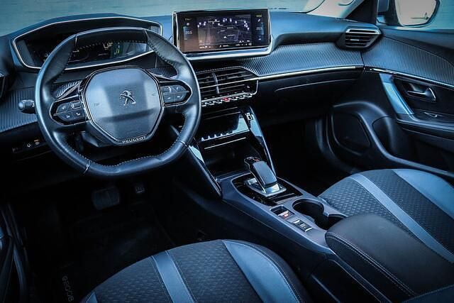 Occasion Peugeot e-2008 Allure 100 kW (136 PK) 2020 Grijs (metallic) SUV