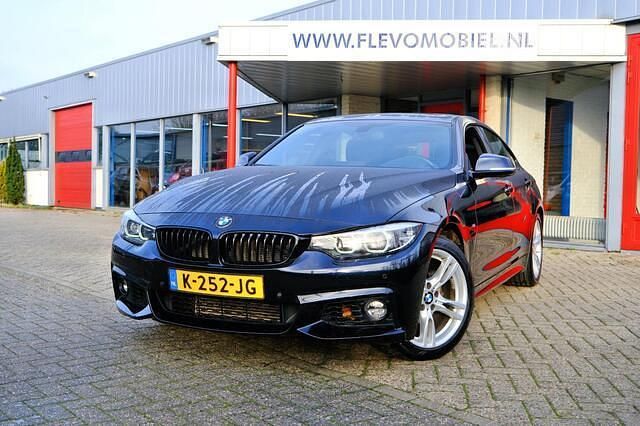 Zwart (metallic) Occasion 2021 BMW 418 M Sport Coupé | € 23.450 (Eerlijke prijs) - Afbeelding 1/4