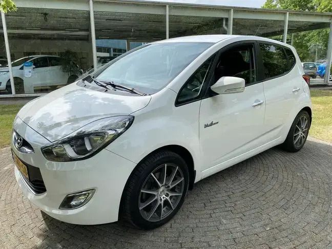 Wit Gebruikt 2013 Hyundai ix20 MPV | € 6.950 (Eerlijke prijs) - Afbeelding 1/4