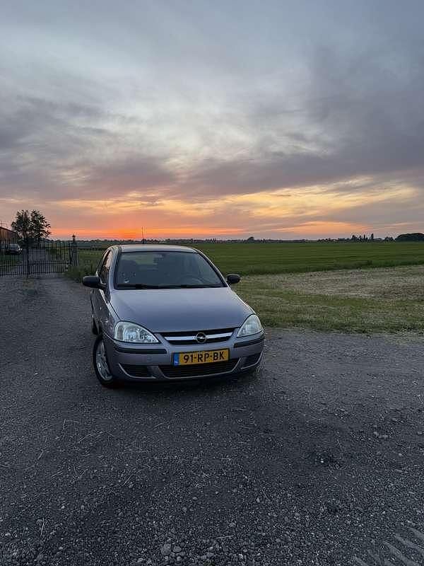 Gebruikt 2005 Opel Corsa Van | € 1.050 - Afbeelding 1/4