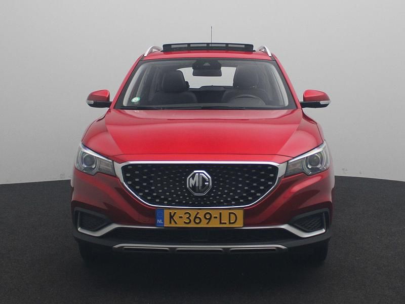 Occasion MG ZS Luxury 105 kW (143 PK) 2020 Rood Sedan