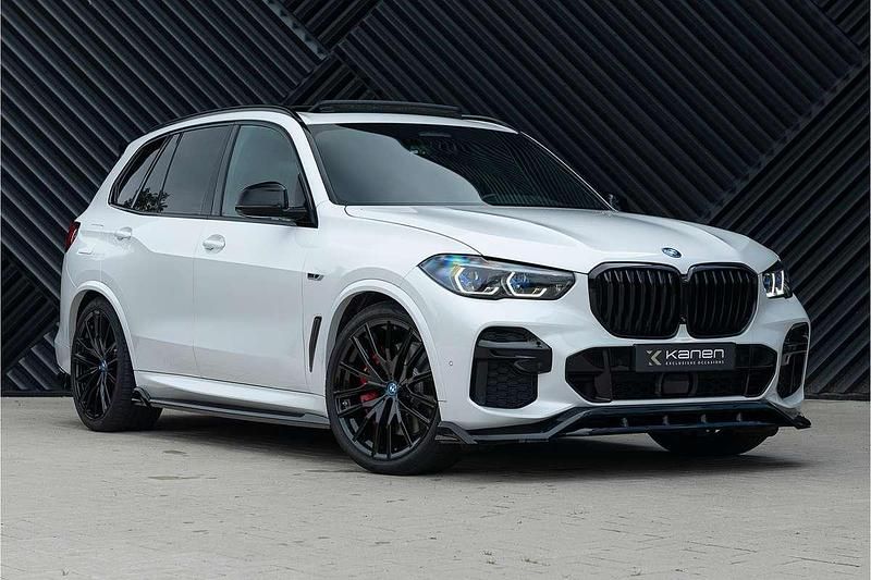 Wit Occasion 2022 BMW X5 M Sport SUV | € 72.900 (Duur) - Afbeelding 1/4