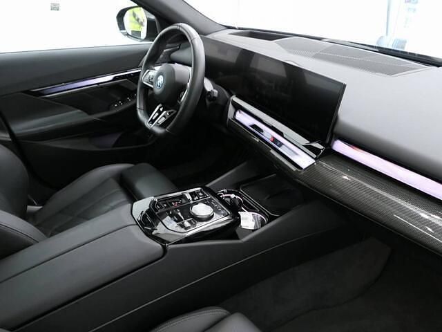 Occasion BMW i5 M Sport 256 kW (349 PK) 2024 Grijs Stationwagen