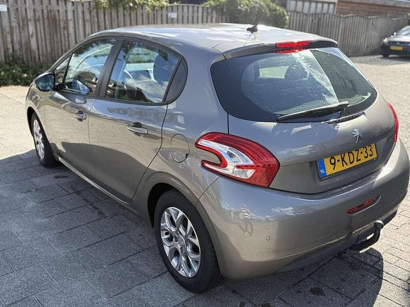 Occasion Peugeot 208 Envy 82 PK (60 kW) 2013 Grijs Hatchback