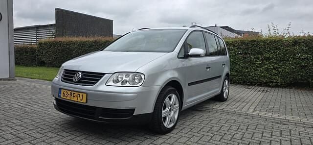 Grijs Gebruikt 2004 VW Touran MPV | € 1.999 - Afbeelding 1/4