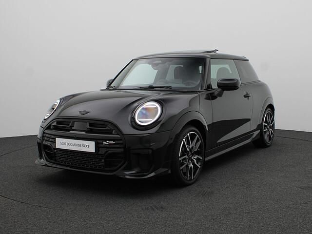 Zwart Gebruikt 2024 Mini John Cooper Works Hatchback | € 42.950 - Afbeelding 1/4