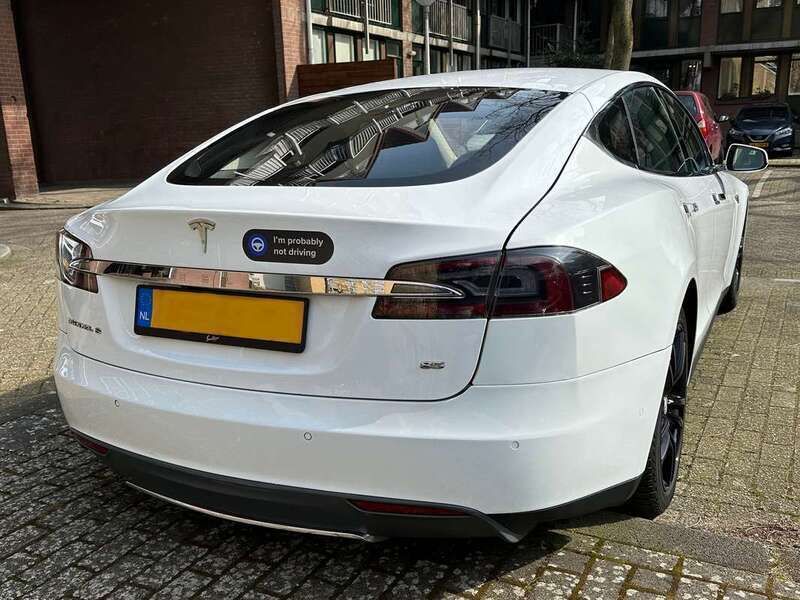 Gebruikt 2014 Tesla Model S Sedan | € 25.000 - Afbeelding 1/4