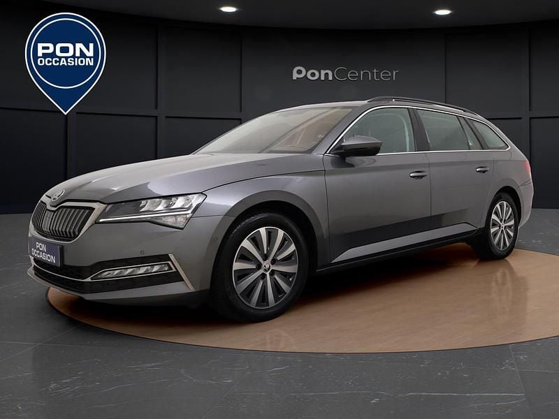Grijs, metallic lak Occasion 2022 Skoda Superb Ambition Stationwagen | € 23.950 (Super prijs) - Afbeelding 1/3