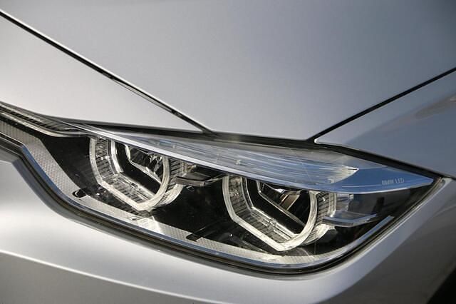 Occasion BMW 330 Executive 252 PK (185 kW) 2017 Grijs (metallic) Stationwagen