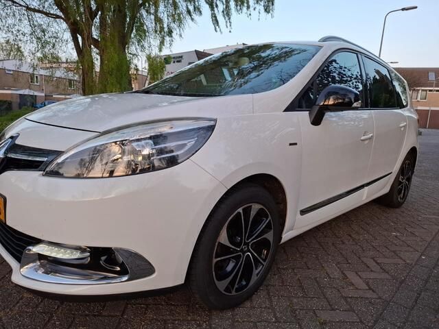 Wit Occasion 2014 Renault Grand Scénic III Bose Edition MPV | € 5.950 (Eerlijke prijs) - Afbeelding 1/4