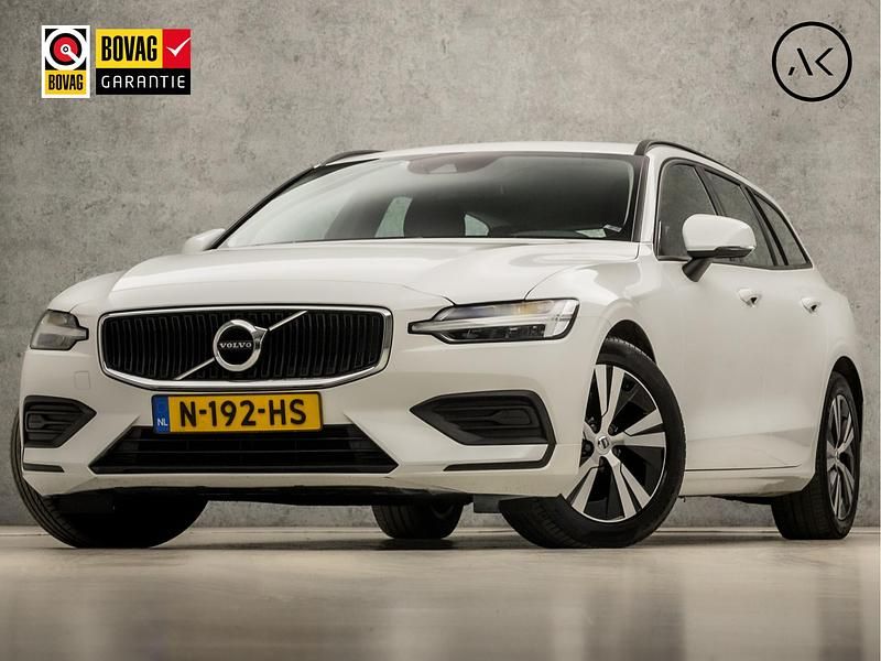 Wit Gebruikt 2021 Volvo V60 Stationwagen | € 20.445 (Super prijs) - Afbeelding 1/4