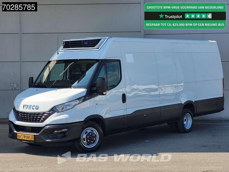 Wit Gebruikt 2022 Iveco Daily Van | € 32.900 - Afbeelding 1/3