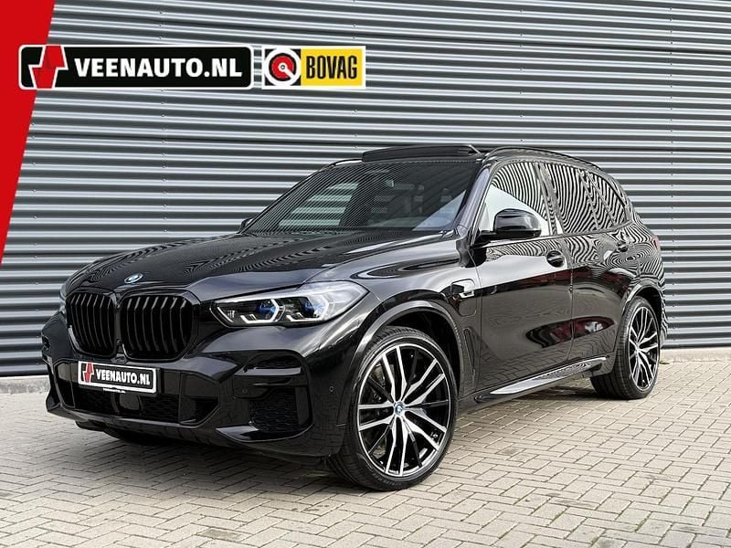 Zwart Gebruikt 2022 BMW X5 M Sport SUV | € 71.945 (Eerlijke prijs) - Afbeelding 1/4