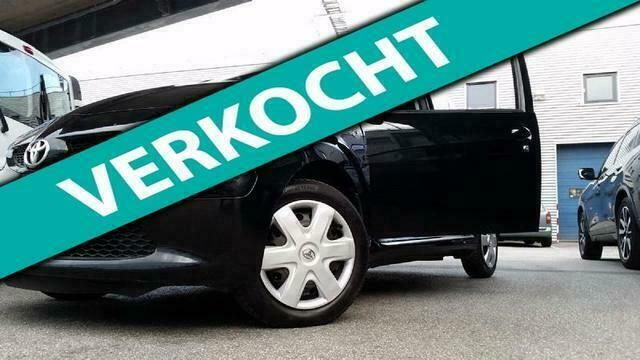 Zwart Gebruikt 2009 Toyota Aygo Hatchback | € 3.899 (Eerlijke prijs) - Afbeelding 1/4